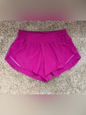 Lululemon Hotty Hot Low-Rise Shorts